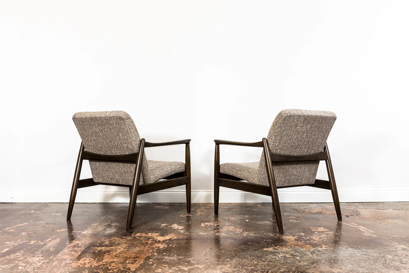 Pair of GFM-64 Armchairs by Edmund Homa, Gościcińska Fabryka Mebli, Poland, 1960s