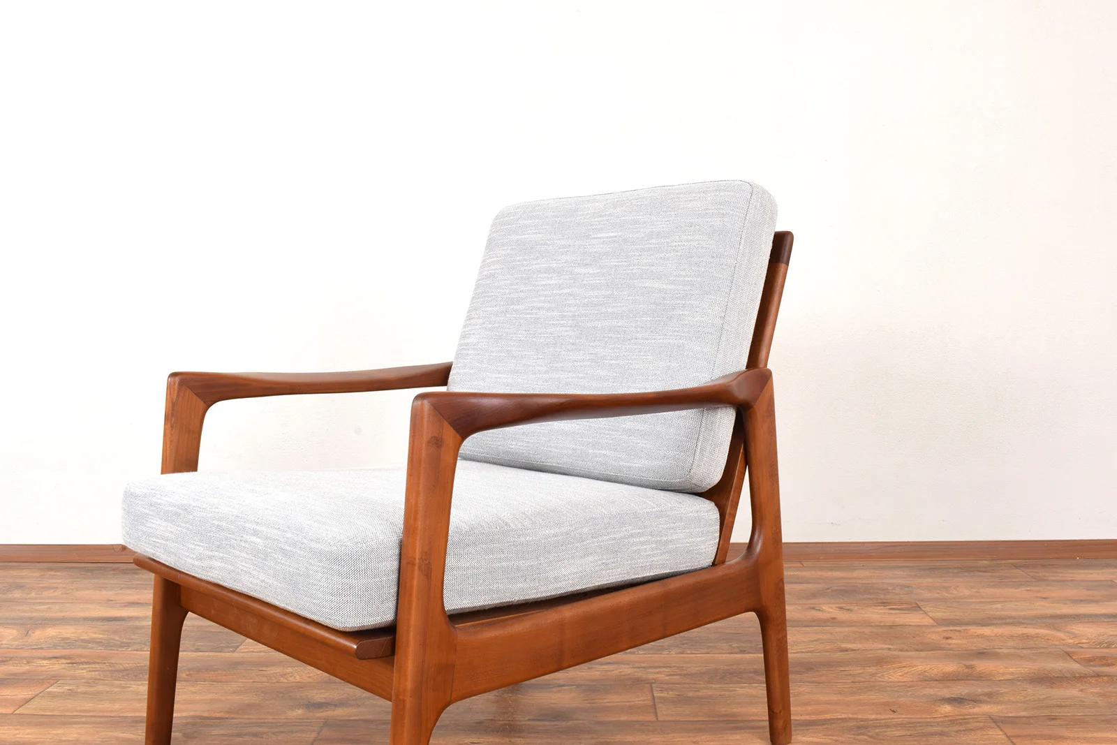 Fotel vintage, proj. Illum Wikkelsø, Dania, lata 60
