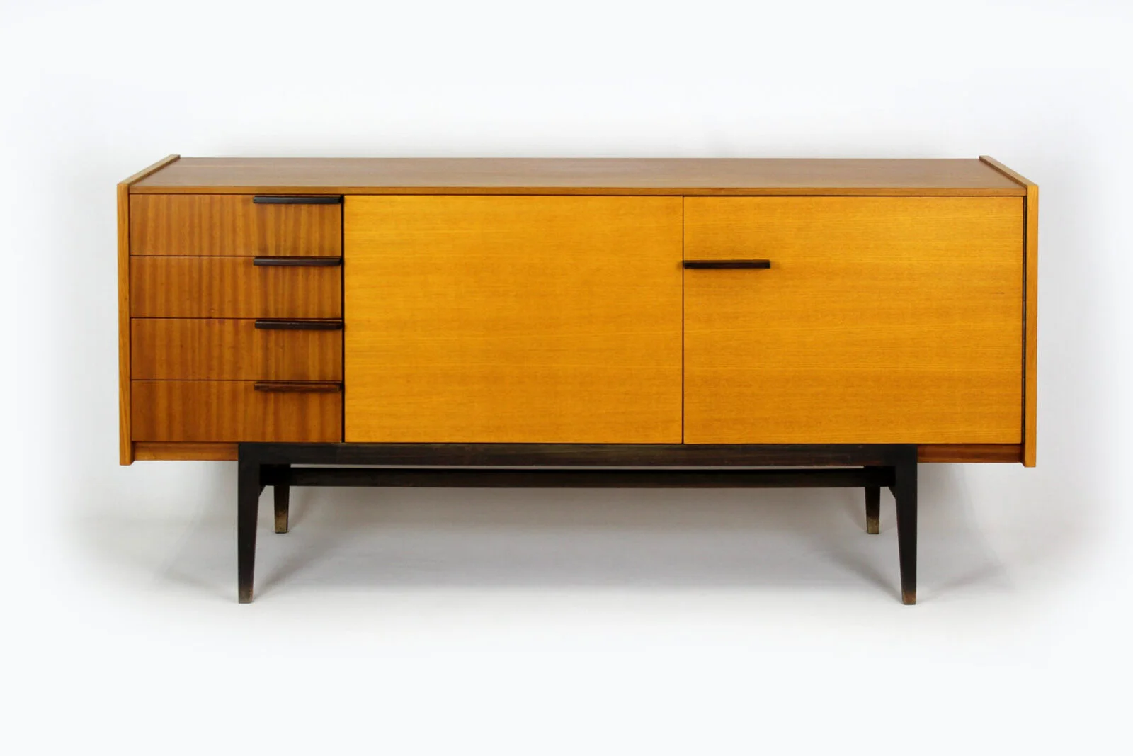 Sideboard vintage, UP Zavody, Czechosłowacja, lata 60