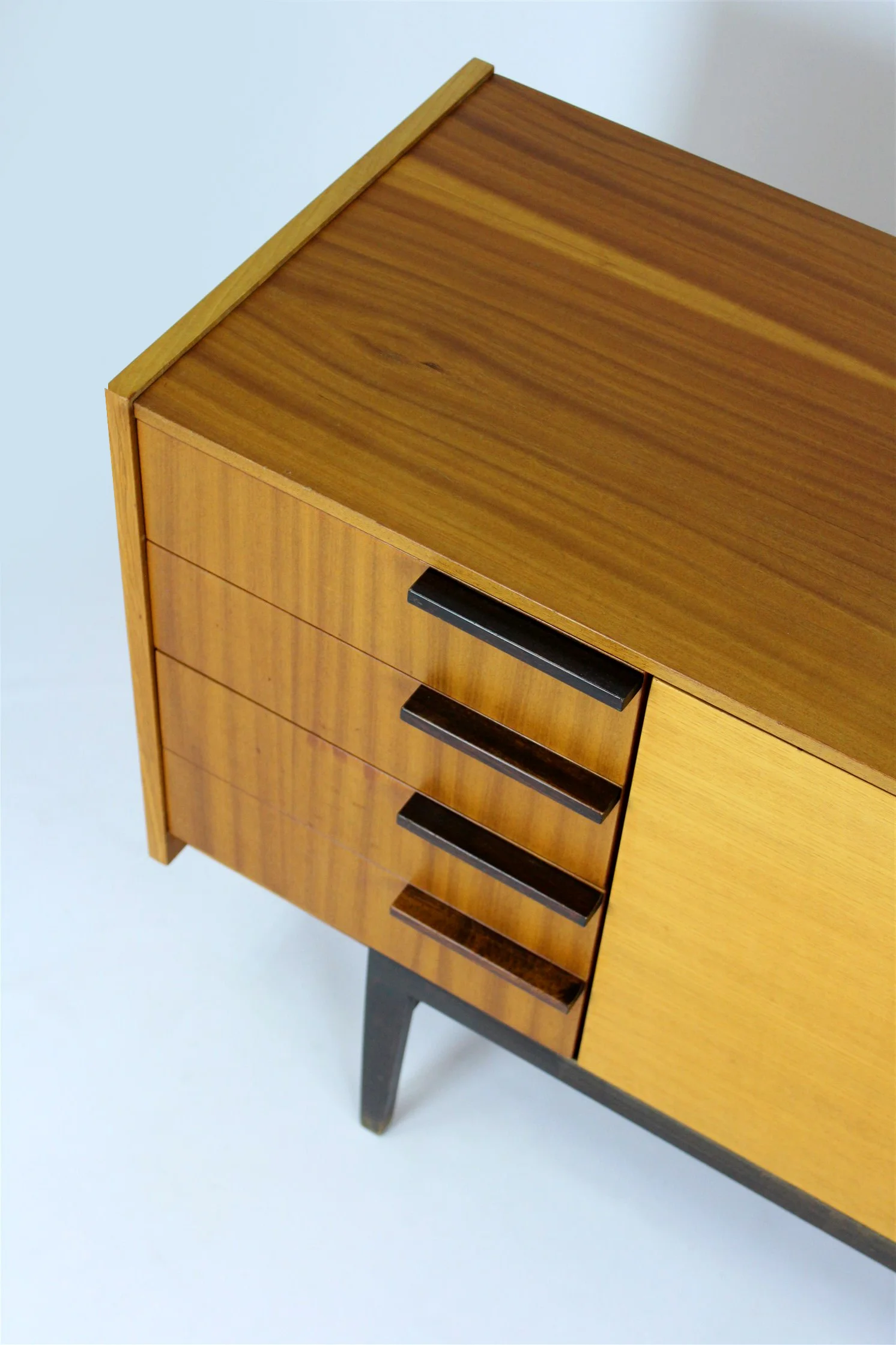 Sideboard vintage, UP Zavody, Czechosłowacja, lata 60