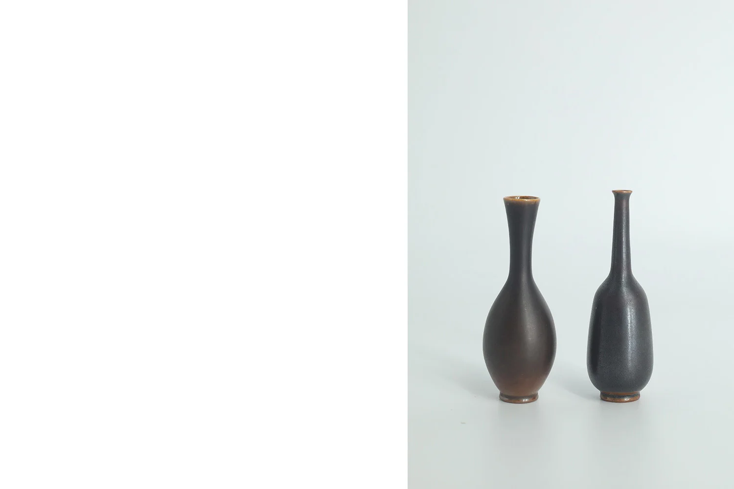 Set of 2 wenge ceramic vases, designed by John Andersson, Höganäs Keramik, Sweden, 1950s