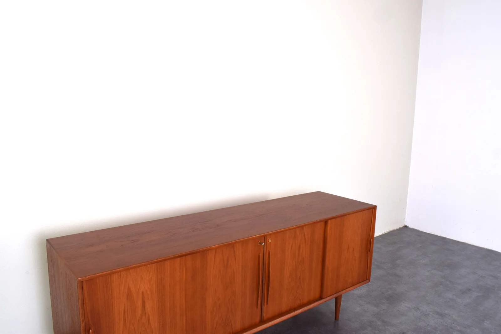 Tekowy sideboard, Dania, lata 60