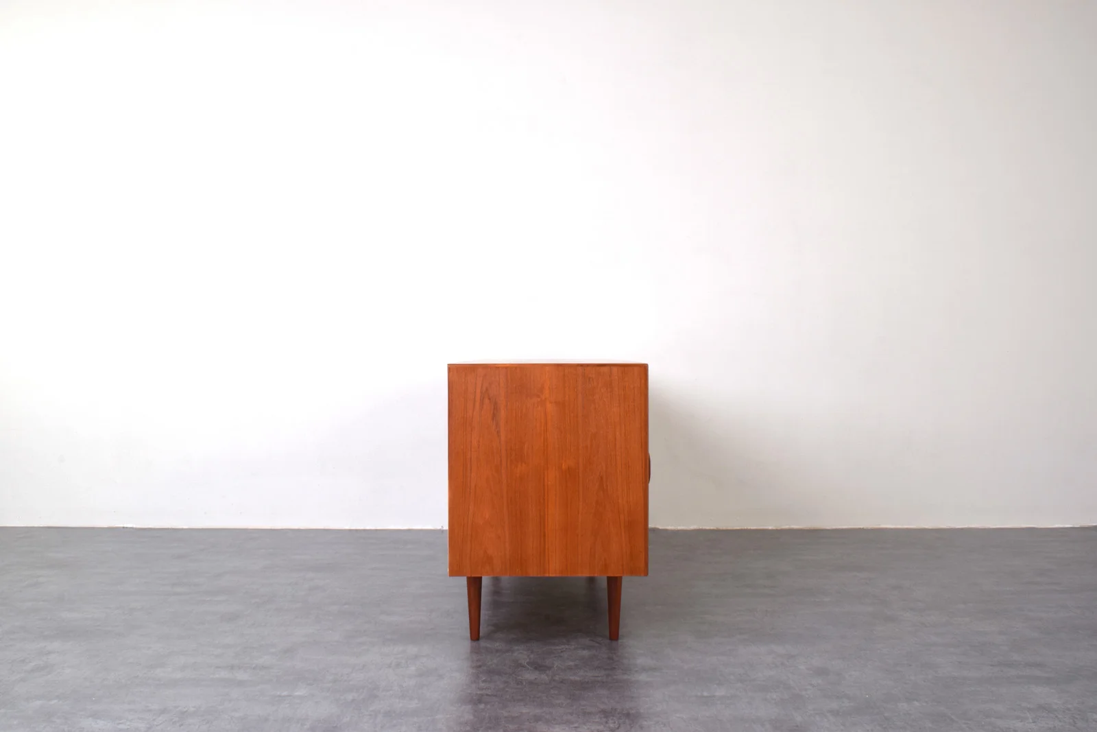 Tekowy sideboard, Dania, lata 60