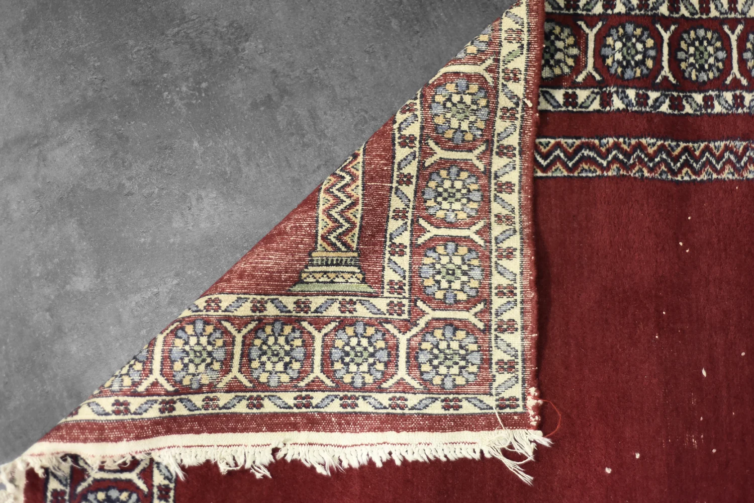 Orientalny dywan modlitewny Mihrab, Pakistan, lata 60