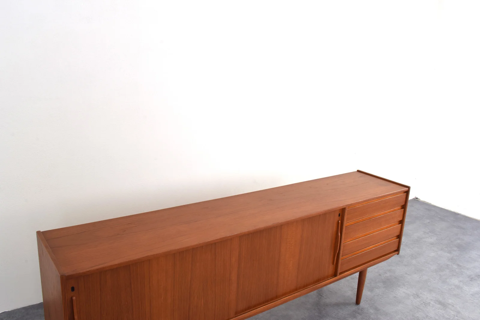 Tekowy sideboard, Dania, lata 60