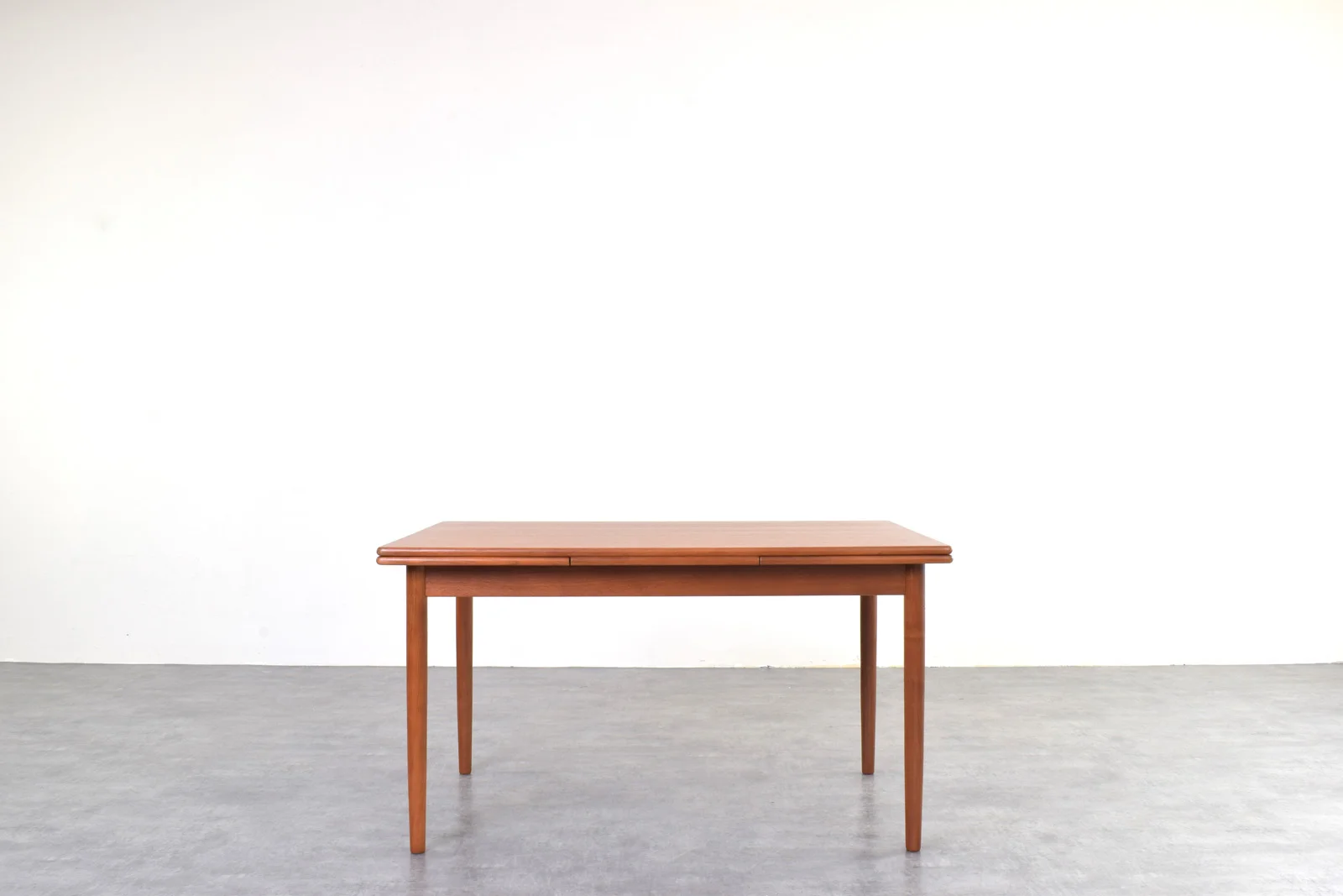 Extendable teak table by Rogenstrup Möbelfabrik, Denmark, 1960s