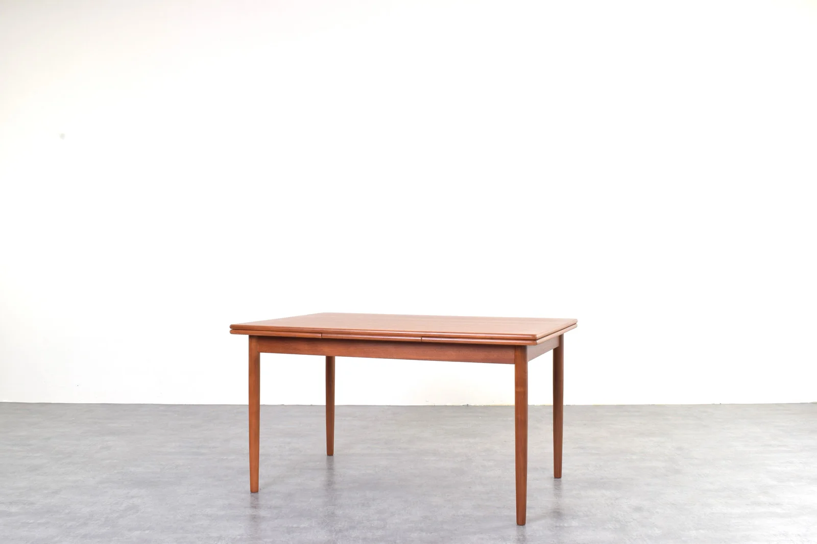 Extendable teak table by Rogenstrup Möbelfabrik, Denmark, 1960s