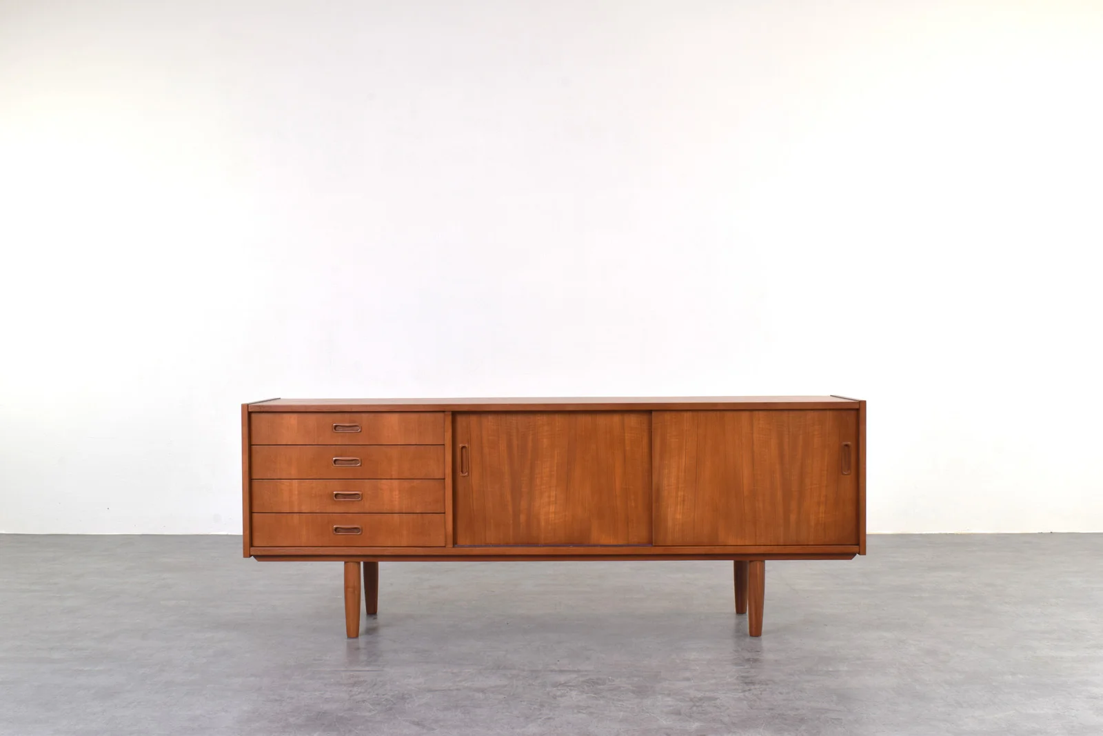 Komoda tekowa vintage, Dania, lata 60