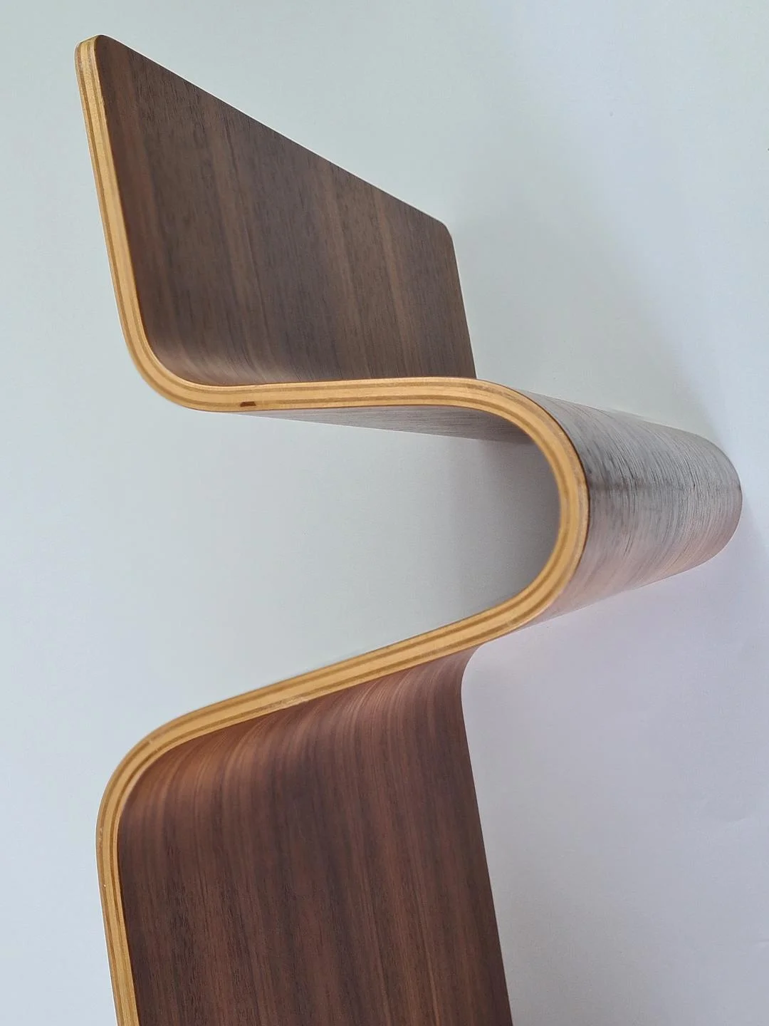 Stolik boczny vintge Overlap Tray, proj. Erica Pfeiffera, Stany Zjednoczone, lata 2000