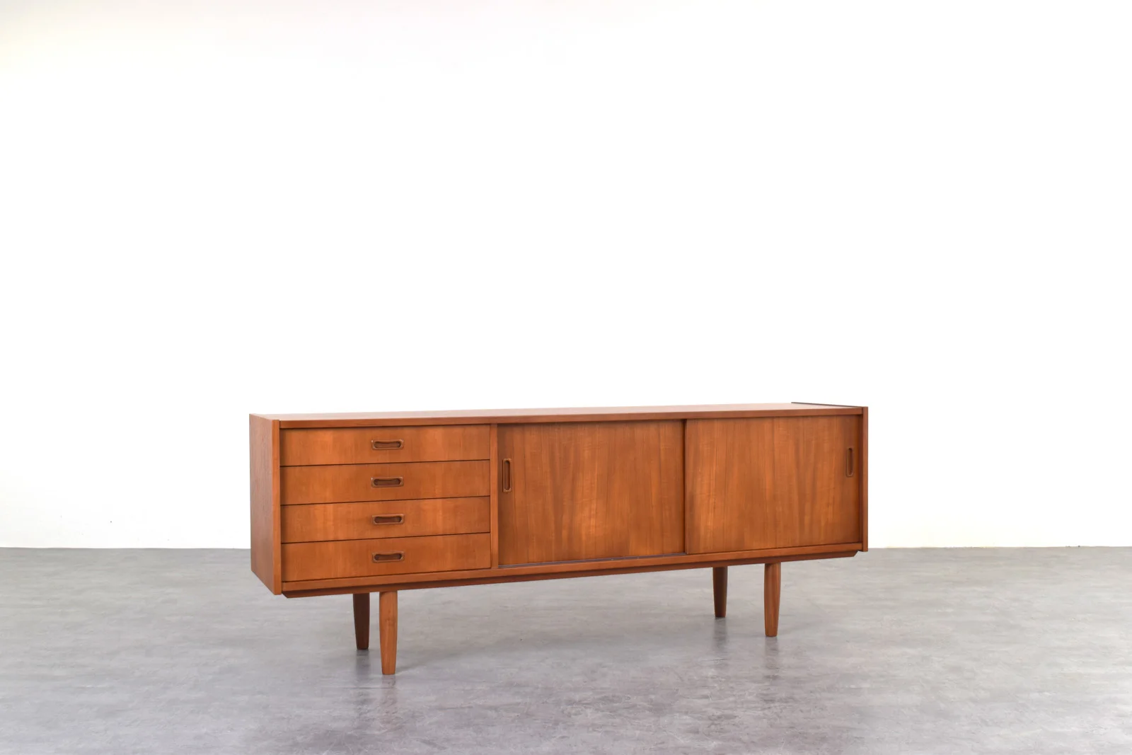 Komoda tekowa vintage, Dania, lata 60