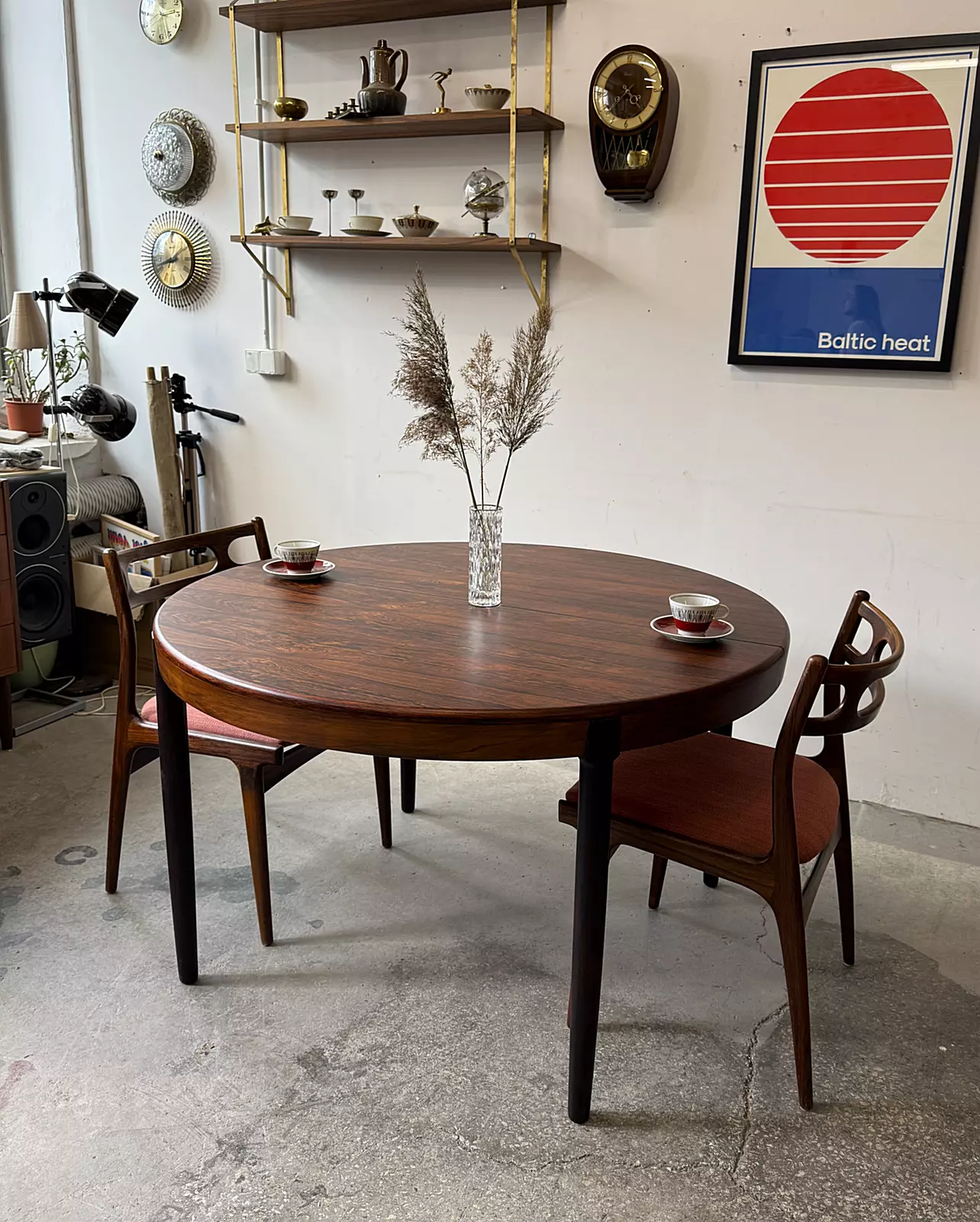 Extendable rosewood table, Denmark, 1950s/60s