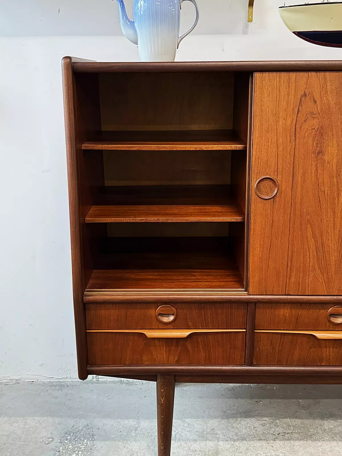 Tekowy sideboard, Dania, lata 60/70