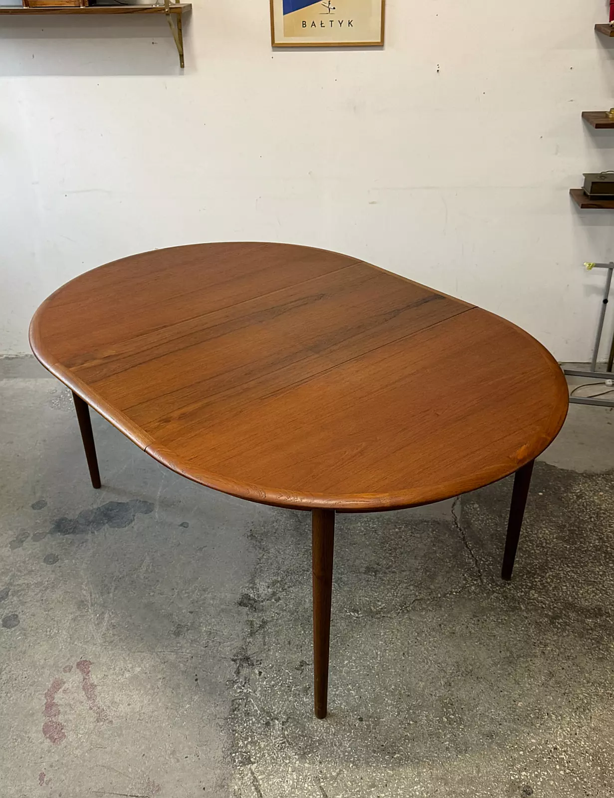 Vintage round extendable table, Denmark, 1960s/70s