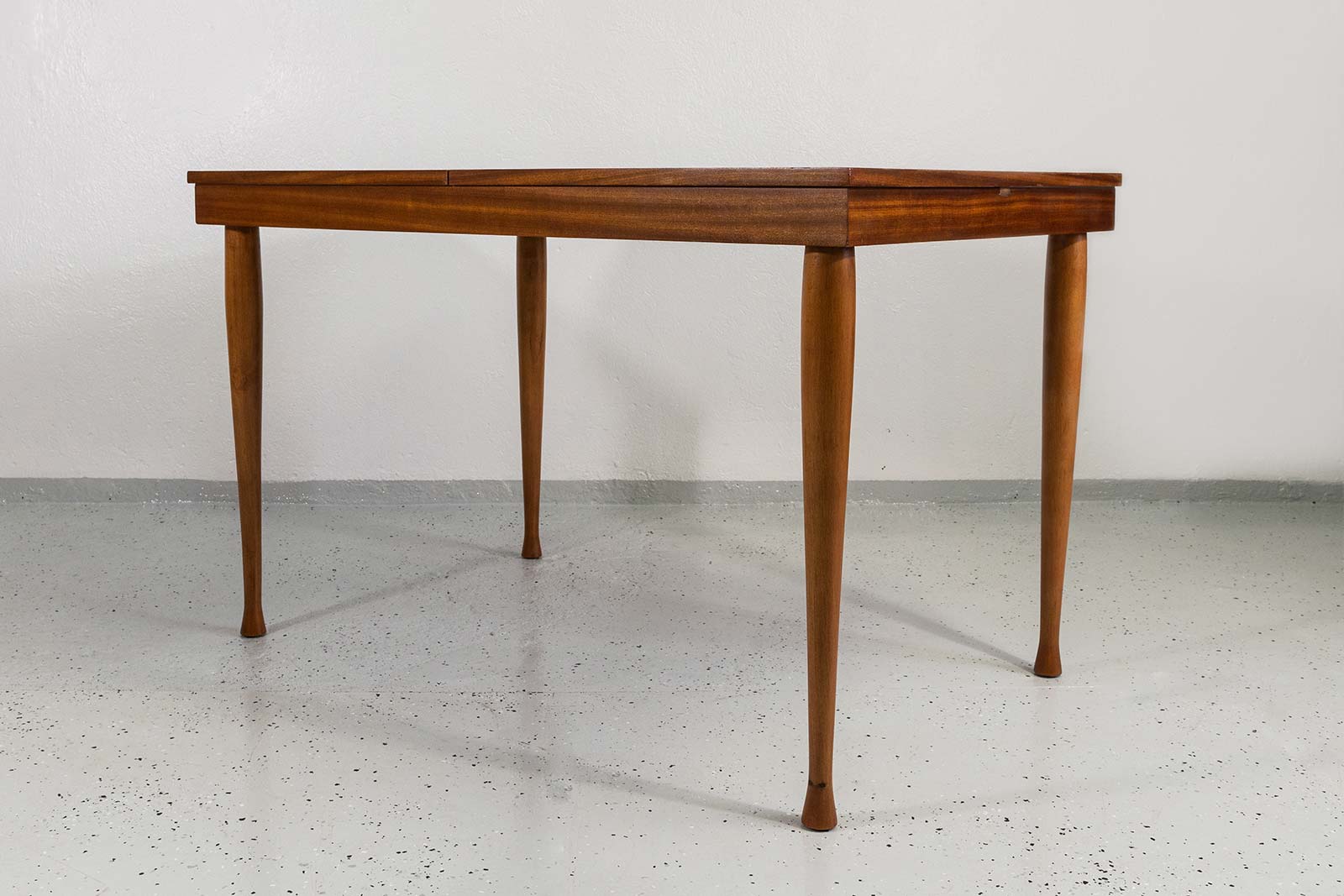 Extendable table, designed by M. Grabiński, Krakowskie Fabryki Mebli, PRL, 1960s